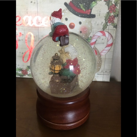 San Francisco Vintage Santa Elf Musical Snow Globe - Picture 4 of 10